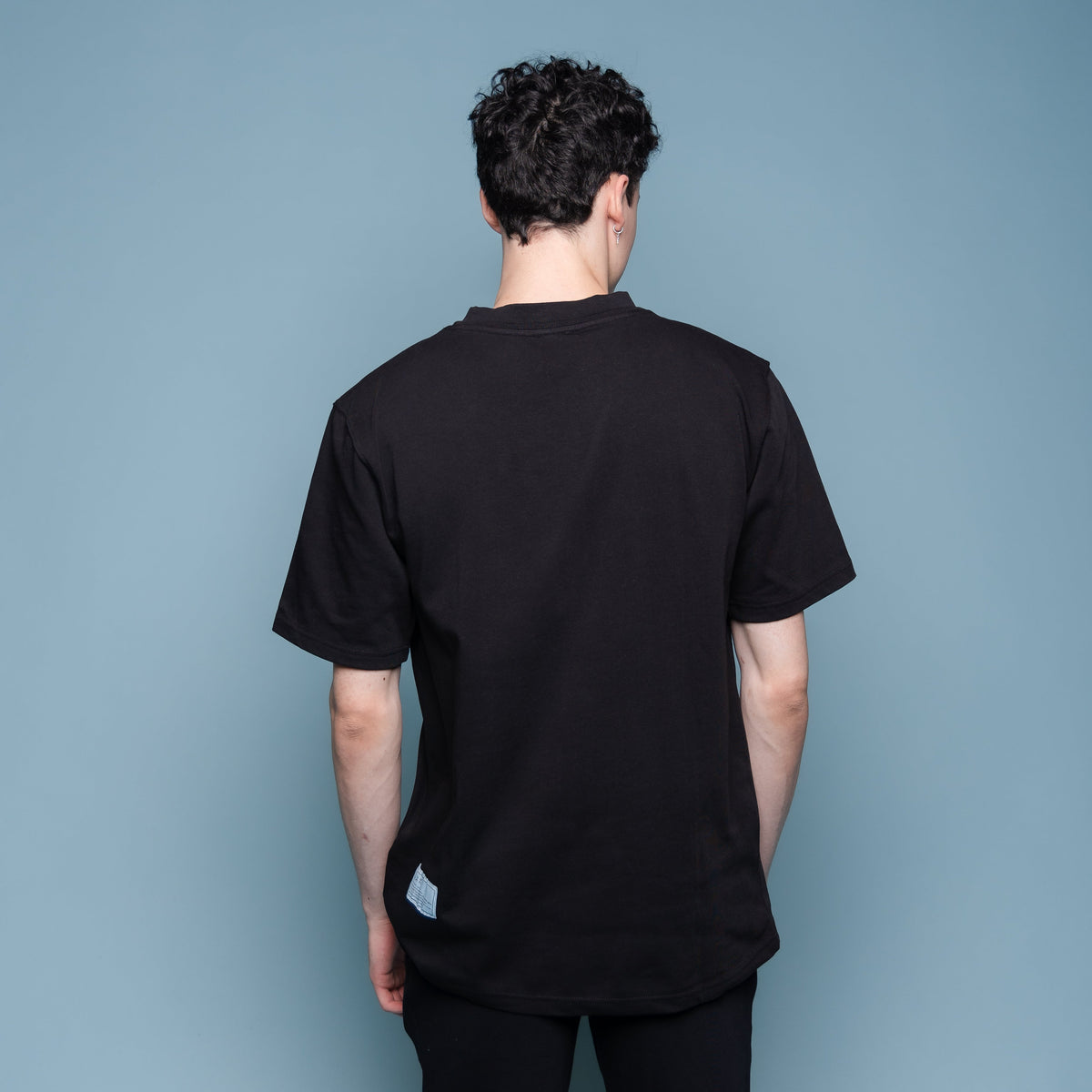 OVERSIZED T-Shirts in der farbe Universe black
